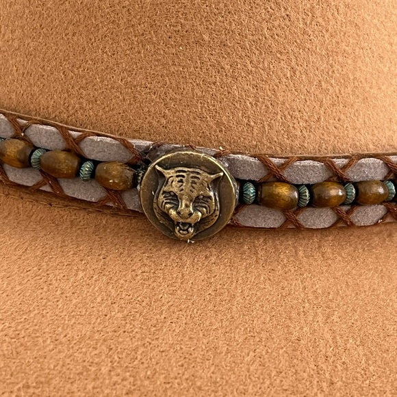 Western Camel Fashion Felt Hat with Gucci Tiger Button Band BNWOT - Picture 3 of 16